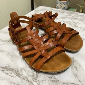 Lola Sabbia sandals